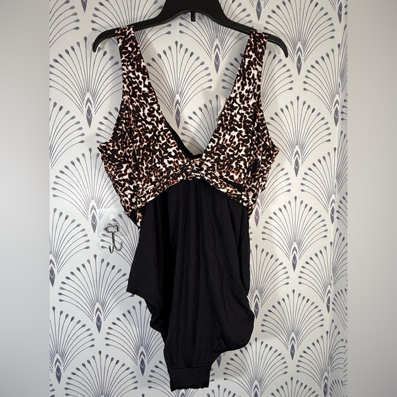 Decree| Animal Print one piece - Picture 3 of 3